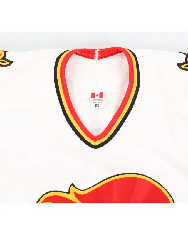 2000-nhl-ccm-calgary-flames-steve-begin-26-signed-white-jersey-xxl