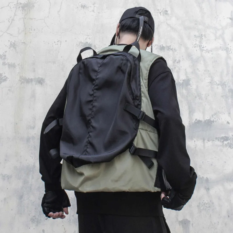 sleeveless-backpack-vest-techwear