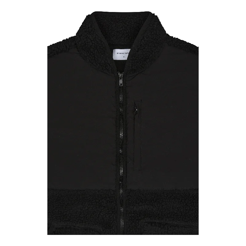 studio-total-recycled-pile-vest-black