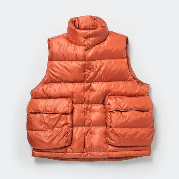 tech-backpacker-down-vest-1