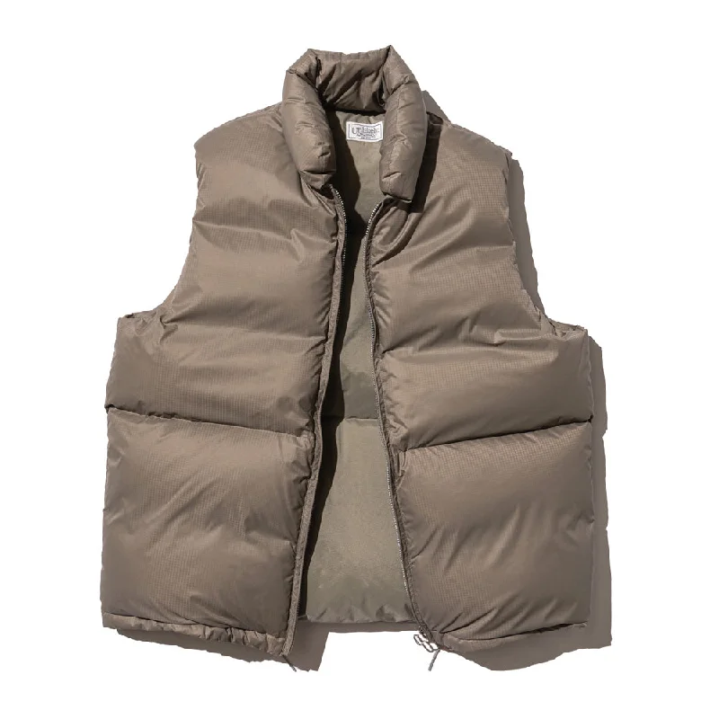 unlikely-simple-down-vest-1