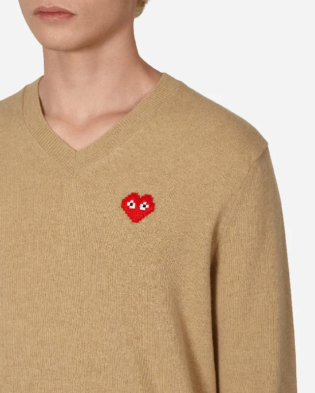 comme-des-garcons-play-clothing-small-heart-vneck-knitwear-beige-j249866