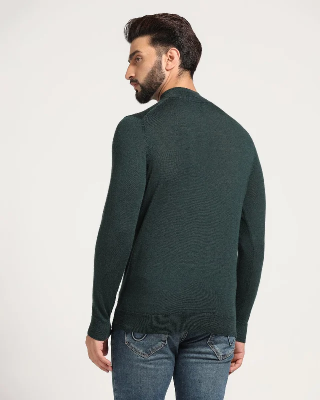 turtle-neck-sweater-in-green-jester