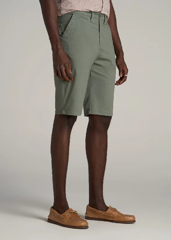 chino-shorts-mens-in-wreath-green