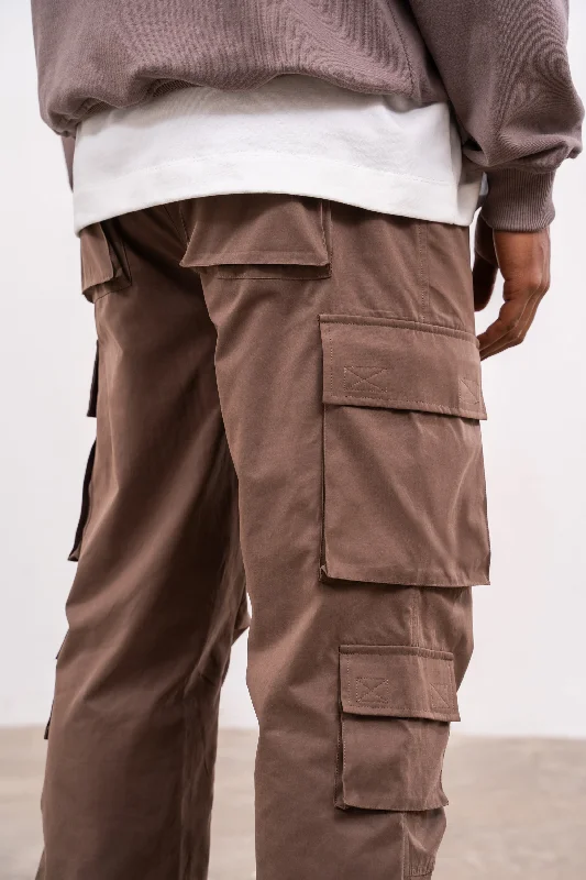 essentials-cargo-pant-brown