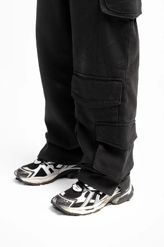 five-pocket-black-cargo-pants