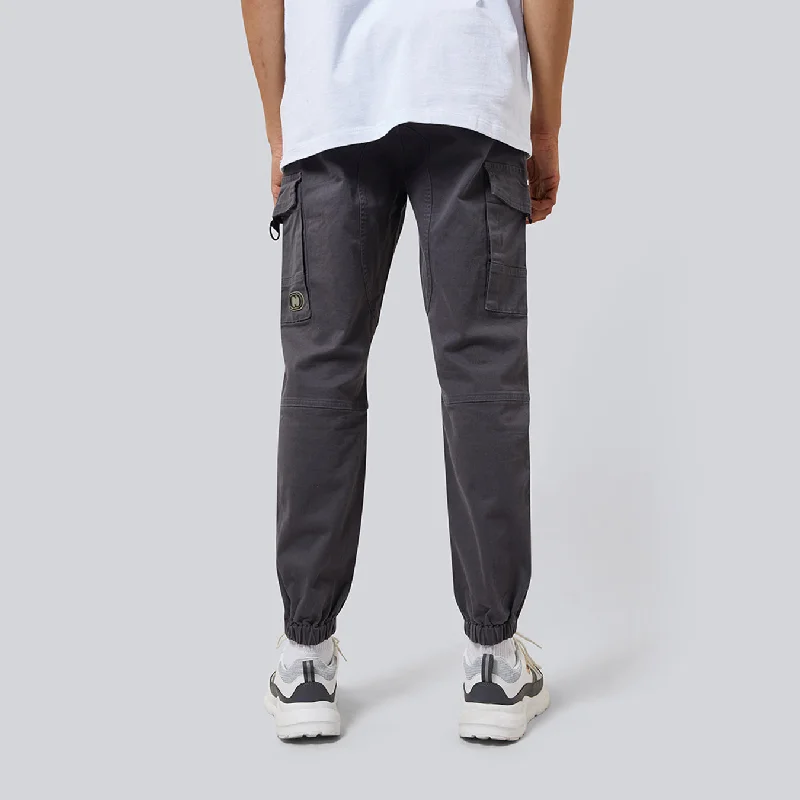 manhattan-cargo-pants-light-grey