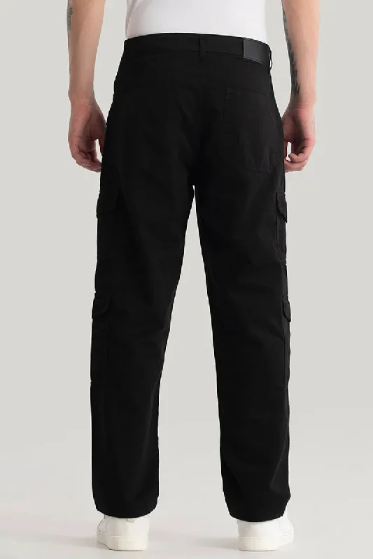 nils-loose-fit-black-cargo-pants