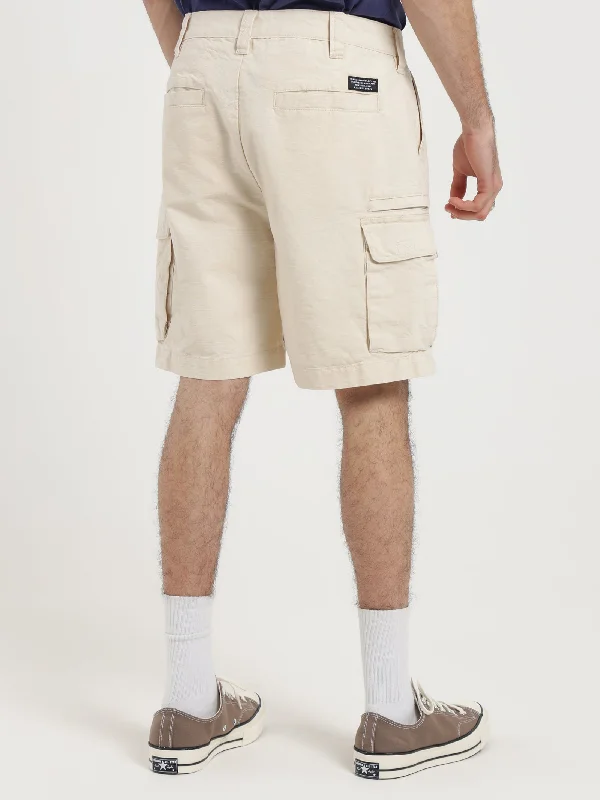 slacker-cargo-shorts-in-unbleached