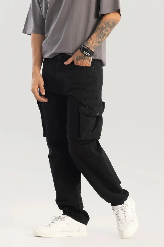 zoe-black-loose-fit-cargo-pants