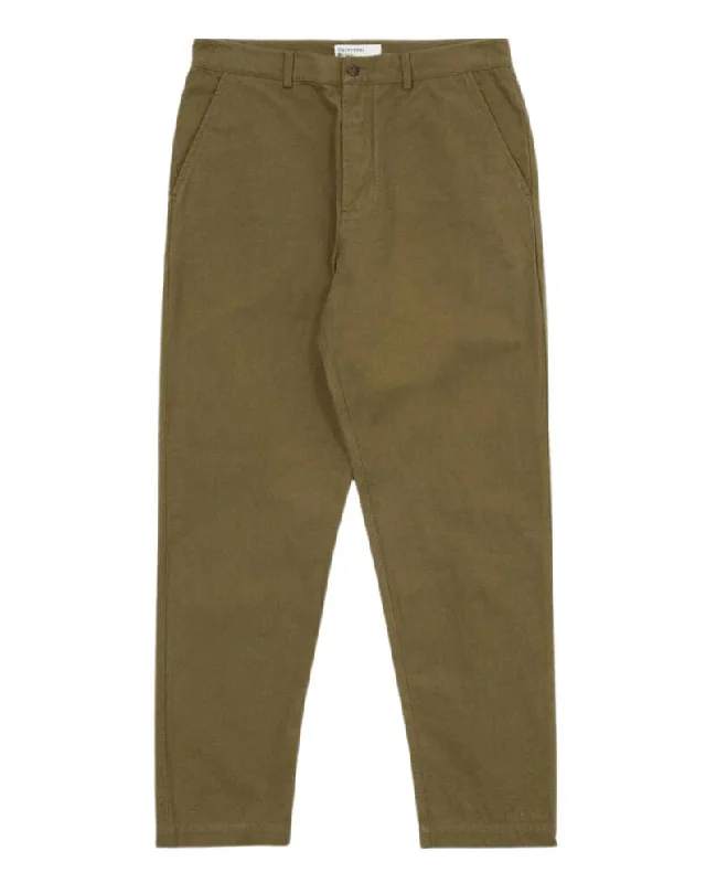 Universal Works Military Chino In Nebraska Cotton - Olive