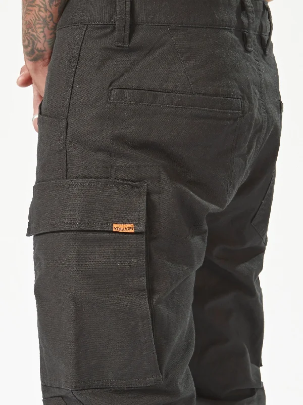 caliper-cuffed-pant-black