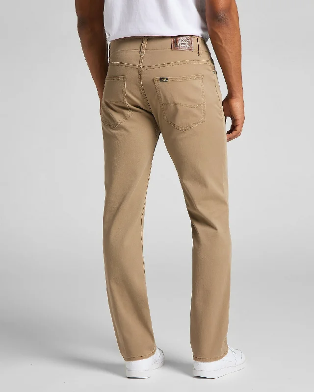 lee-straight-fit-extreme-motion-mens-cotton-twill-trousers-cougar