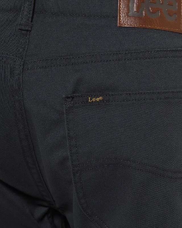 lee-straight-fit-extreme-motion-mens-jeans-mvp-navy