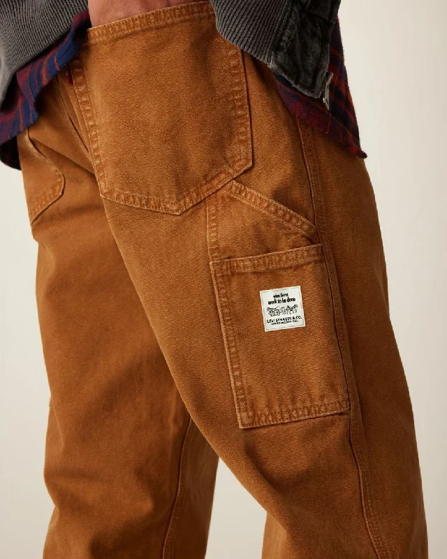 levis®-workwear-stay-loose-carpenter-pants-dark-ginger