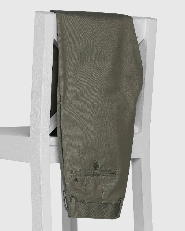 solid-casual-khakis-in-olive-nxt-fit-cygnus-pl