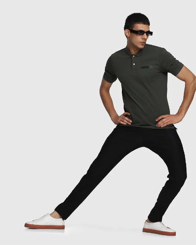 stripe-casual-khakis-in-black-phoenix-fit-whirl