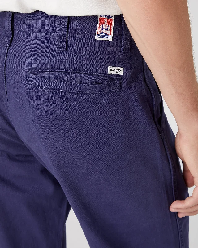 wrangler-regular-fit-casey-jones-chino-eclipse