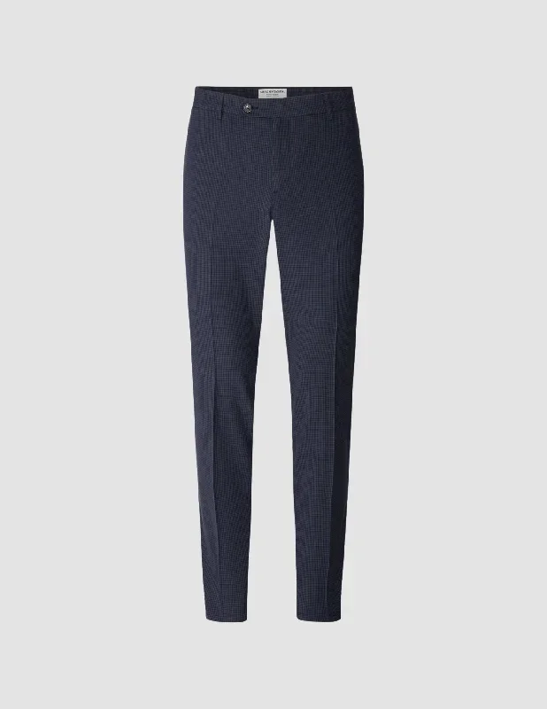 essential-suit-bristol-blue