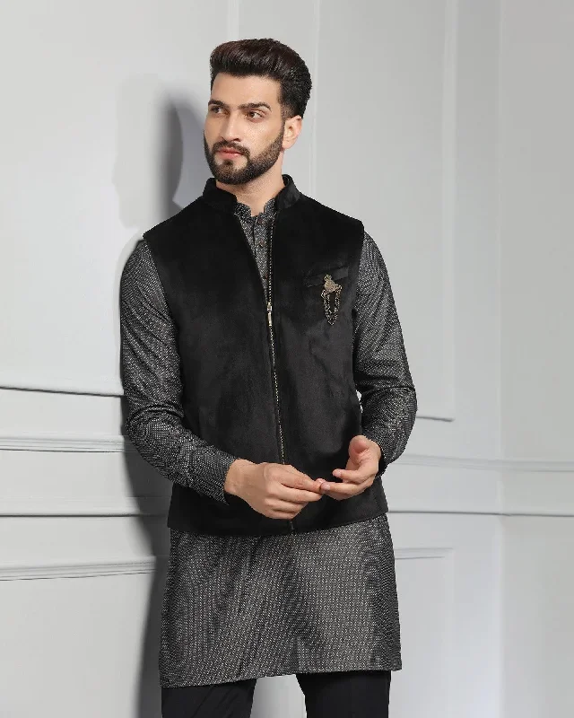 ethnic-2-pcs-suit-in-black-sandrona