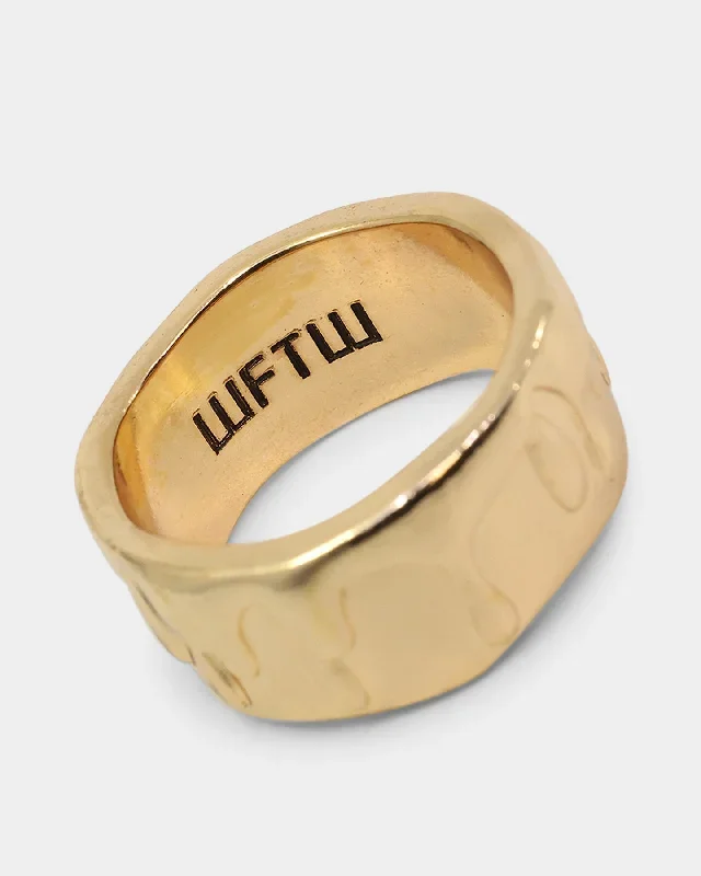 wild-for-the-weekend-paint-dripping-ring-medium-gold