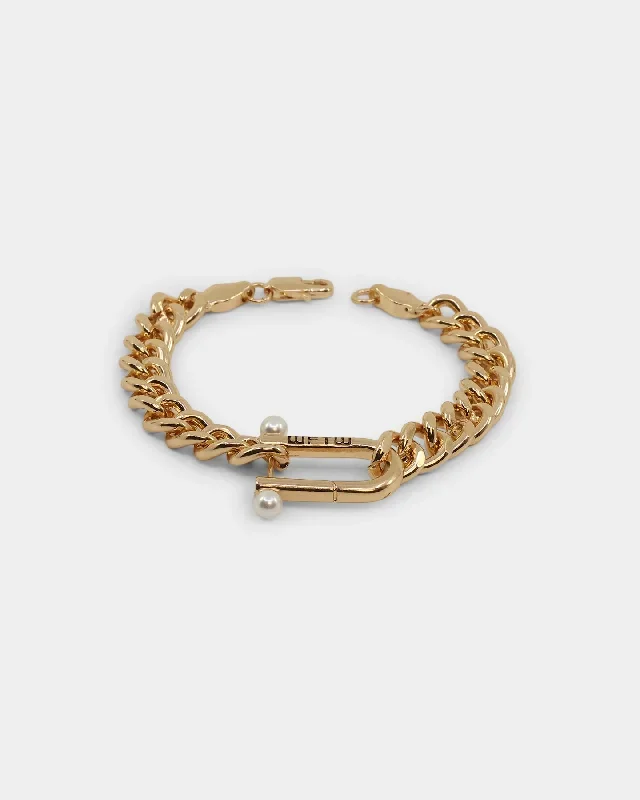 wild-for-the-weekend-pearl-clasp-bracelet-gold