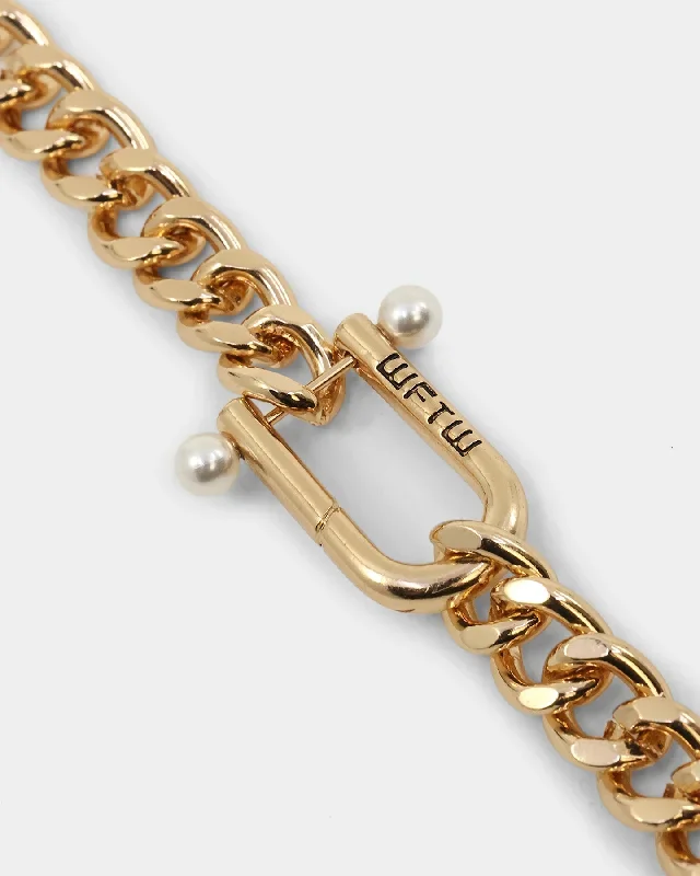 wild-for-the-weekend-pearl-clasp-bracelet-gold