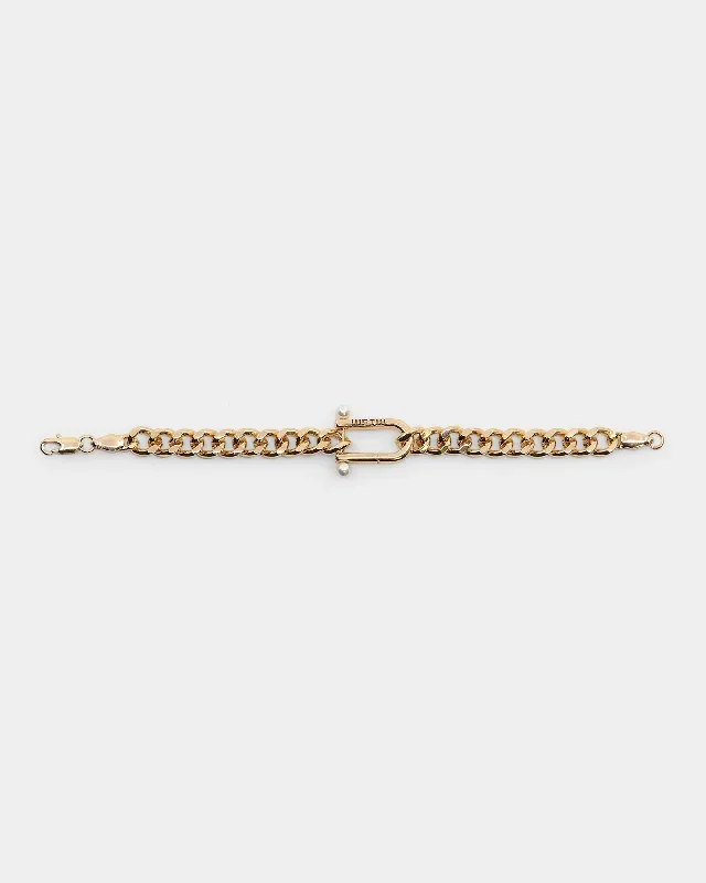 wild-for-the-weekend-pearl-clasp-bracelet-gold